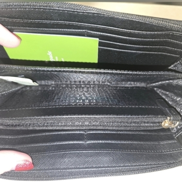 Kate Spade Black With Grey Sparkle Circles Wallet - Picture 4 of 4